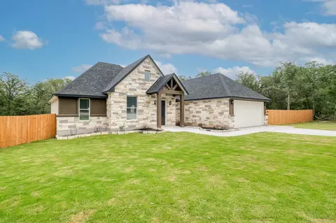 Exterior - 116 Pine Point Cv, Elgin, TX 78621 photo 2 of 7