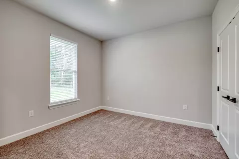 Bedroom - 116 Pine Point Cv, Elgin, TX 78621 photo 4 of 5