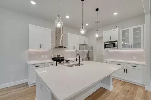 Kitchen - 116 Pine Point Cv, Elgin, TX 78621 photo 2 of 3