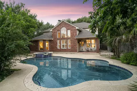 5800 Anselm Ct, Austin, TX 78739
