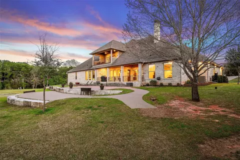 Exterior - 14690 Chapel Rd, Lorena, TX 76655 photo 7 of 10