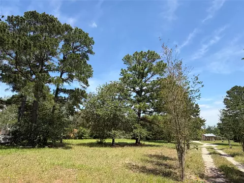 829 Old Highway 20 Hwy #A, Mcdade, TX 78650
