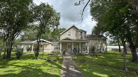 411 E Church St, El Campo, TX 77437