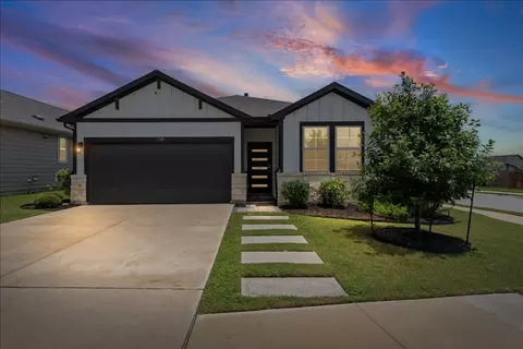 158 Gullivers Dr, Elgin, TX 78621