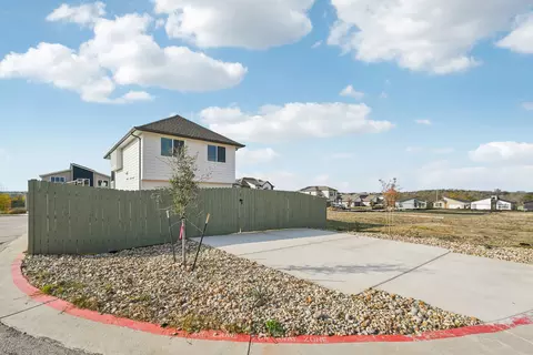 Exterior - 16517 Wind Chime Dr, Manor, TX 78653 photo 6 of 7