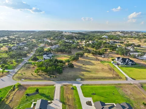16800 Whispering Breeze Dr, Austin, TX 78738