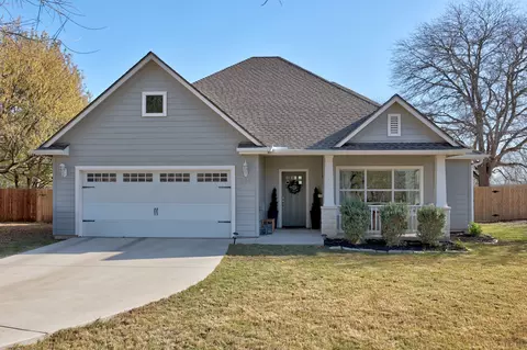 502 NW River Rd, Martindale, TX 78655