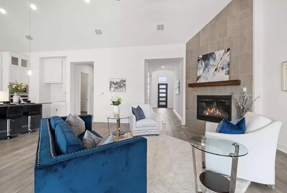 Living - 240 Wellborn Rd, Liberty Hill, TX 78642 photo 2 of 4