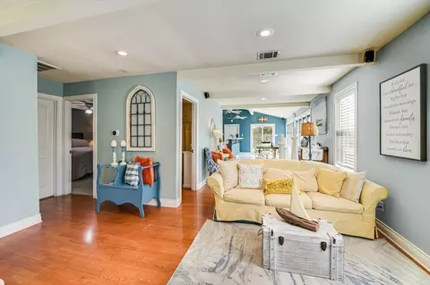 Living - 17009 E Darleen Dr #2, Leander, TX 78641 photo 3 of 3