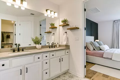 Bath - 1928 Varese Path, Leander, TX 78641 photo 1 of 4