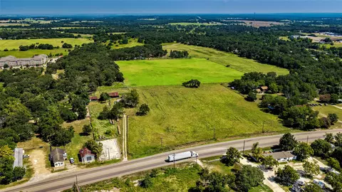 1331 E Cameron Ave, Rockdale, TX 76567