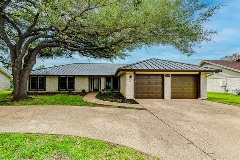 11146 Pinehurst Dr, Austin, TX 78747