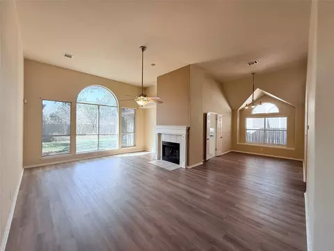 1904 Autumn Fire Dr, Cedar Park, TX 78613