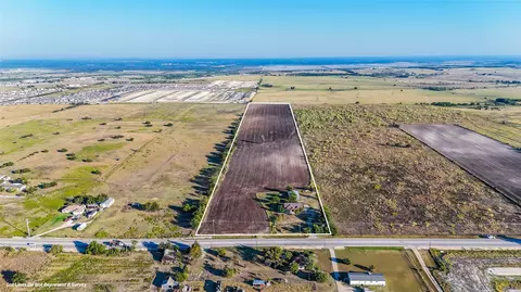 1501 Fm-487, Jarrell, TX 76537 photo 4
