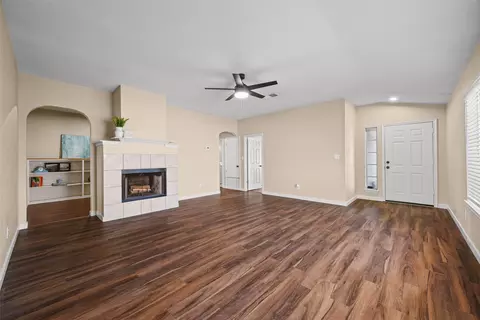 Living - 161 Britni Loop, Kyle, TX 78640 photo 4 of 9