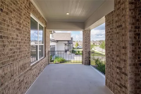 Exterior - 154 Sequoia Dr, Kyle, TX 78640 photo 5 of 8