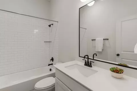 Bath - 154 Sequoia Dr, Kyle, TX 78640 photo 4 of 4