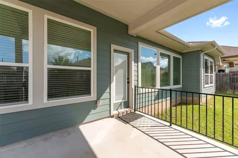 Exterior - 154 Sequoia Dr, Kyle, TX 78640 photo 6 of 8