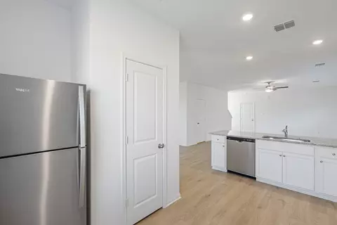 Kitchen - 116 Wirepass Crst, Jarrell, TX 76537 photo 2 of 2