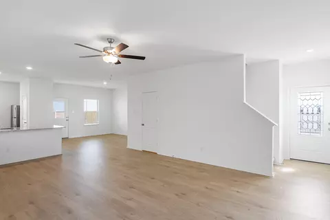 Living - 116 Wirepass Crst, Jarrell, TX 76537 photo 1 of 1