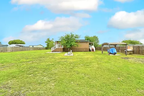 Exterior - 320 Sunset Ridge Rd, Maxwell, TX 78656 photo 7 of 9