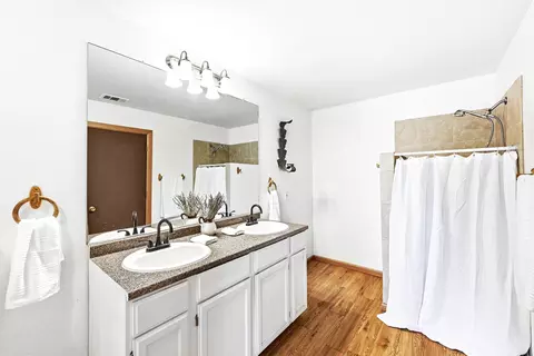 Bath - 320 Sunset Ridge Rd, Maxwell, TX 78656 photo 1 of 2