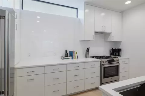 Kitchen - 3406 E 17th St #5, Austin, TX 78721 photo 3 of 3