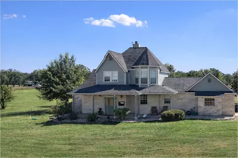 913 County Road 220, Florence, TX 76527