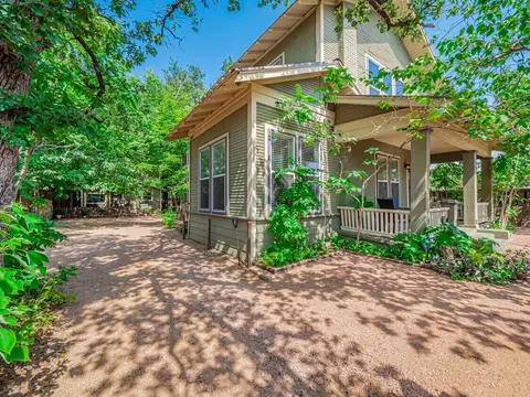 1159 Navasota St, Austin, TX 78702