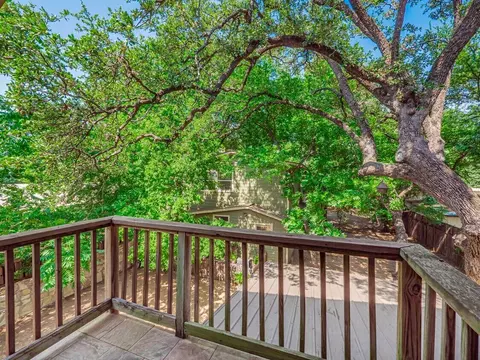 1159 Navasota St, Austin, TX 78702