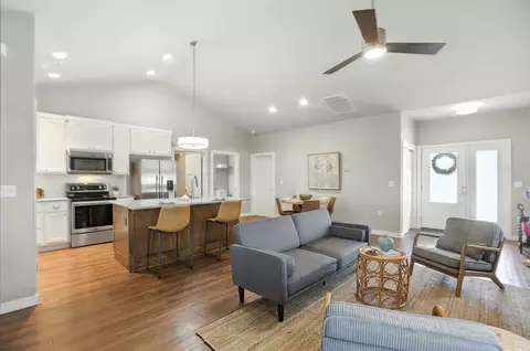 341 Rose Dr #A, Dripping Springs, TX 78620
