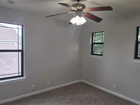6801 Derby Downs Dr, Austin, TX 78747 | MLS# 7001146 | 12 Photos - Movoto