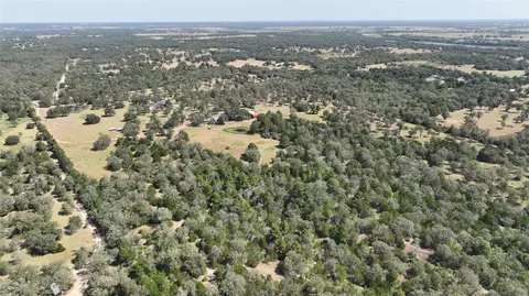 213 Joe Cole Ln, Smithville, TX 78957