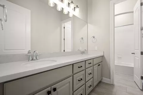 Bath - 4337 Opera Path, Leander, TX 78641 photo 4 of 4