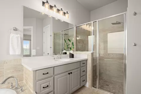 Bath - 4337 Opera Path, Leander, TX 78641 photo 2 of 4