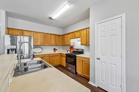 Kitchen - 616 Scheel, Kyle, TX 78640 photo 2 of 4