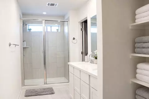 Bath - 136 Bromeliad Dr, Buda, TX 78610 photo 1 of 2
