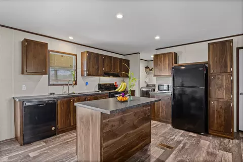 109 Zacate St, Elgin, TX 78621 photo 13
