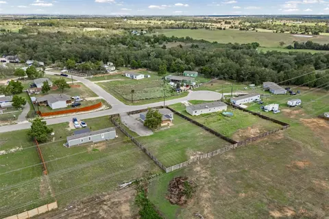 109 Zacate St, Elgin, TX 78621 photo 27