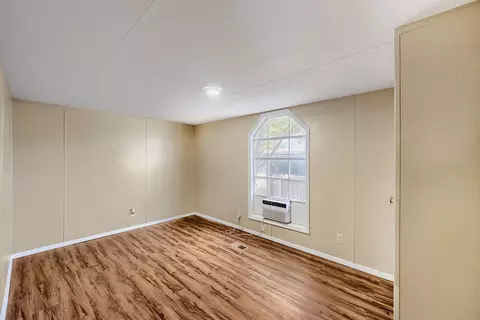 208 Circle Dr, Buda, TX 78610 photo 25