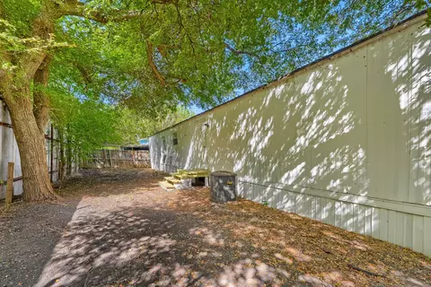 208 Circle Dr, Buda, TX 78610 photo 31