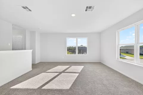 Living - 1007 Antelope Trl, Temple, TX 76504 photo 2 of 2