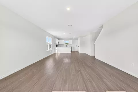 Living - 1007 Antelope Trl, Temple, TX 76504 photo 1 of 2