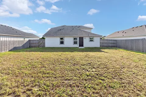 Exterior - 1007 Antelope Trl, Temple, TX 76504 photo 5 of 6