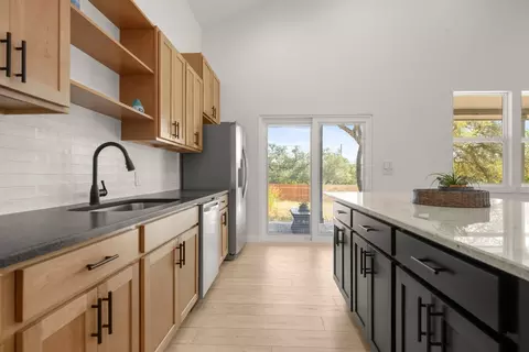 18208 Gregg Bluff Rd, Jonestown, TX 78645