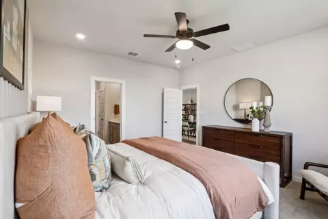 224 Bendecido Loop, Elgin, TX 78621 photo 11