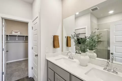 224 Bendecido Loop, Elgin, TX 78621 photo 17