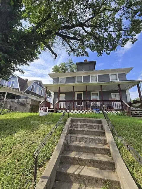300-302 Miami St, Leavenworth, KS 66048