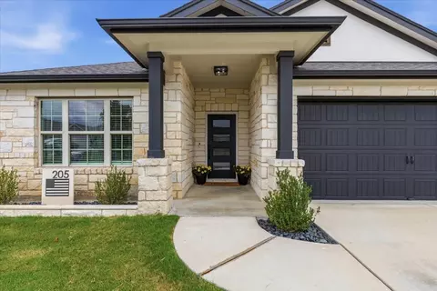 Exterior - 205 Bright Star Ln, Georgetown, TX 78628 photo 4 of 7
