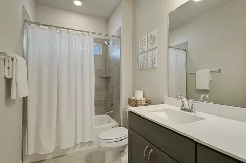 Bath - 11504 Comano Dr, Austin, TX 78747 photo 2 of 2
